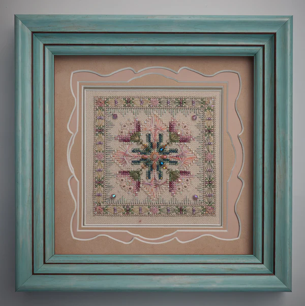 Dawn Iris | Garden Series 1: Iris Trifold | IMake | i-mini-016