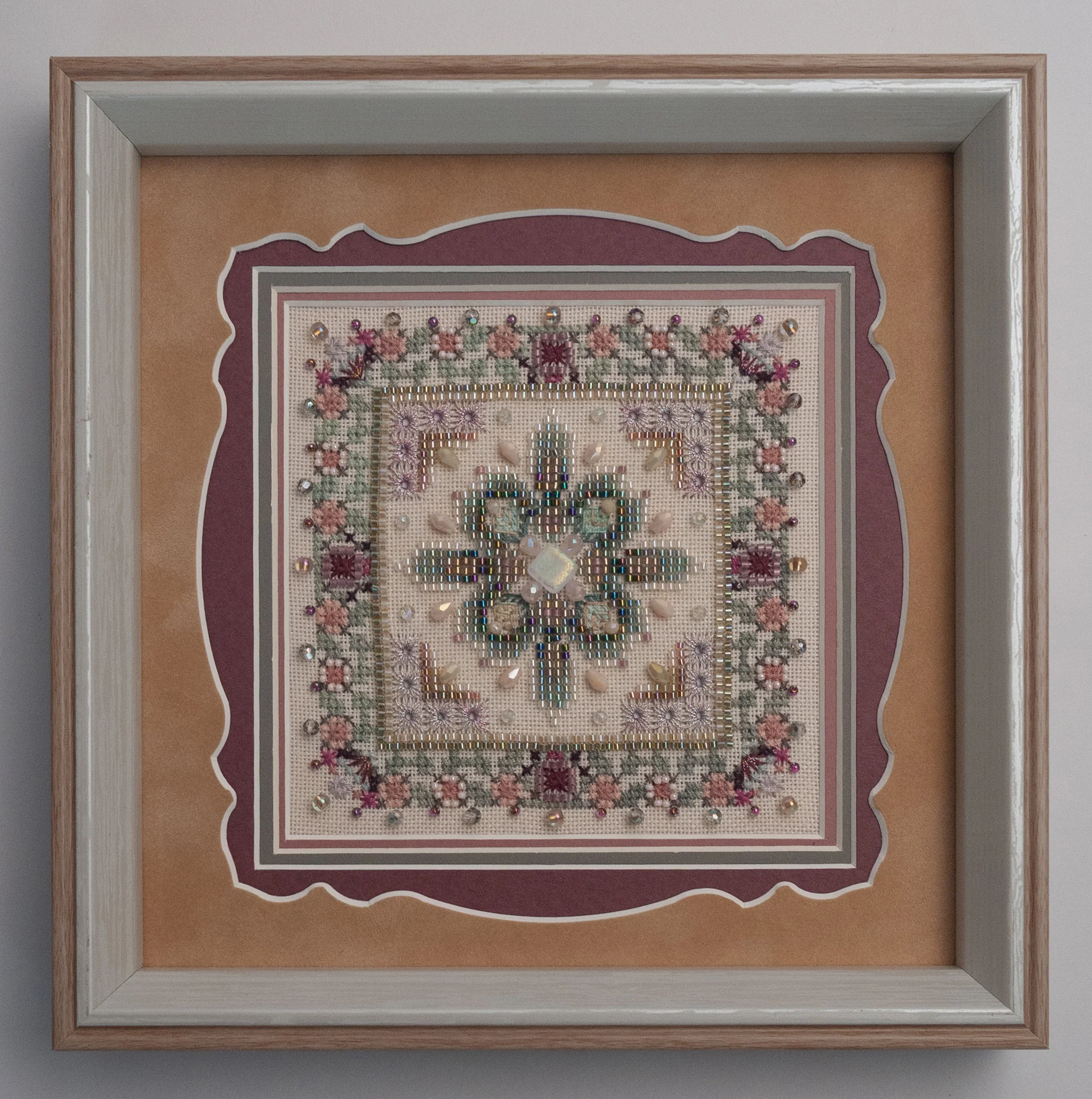 Pearl Mosaic | Garden Series 4: The Royal Lily Garden | IMake | i-mini-010